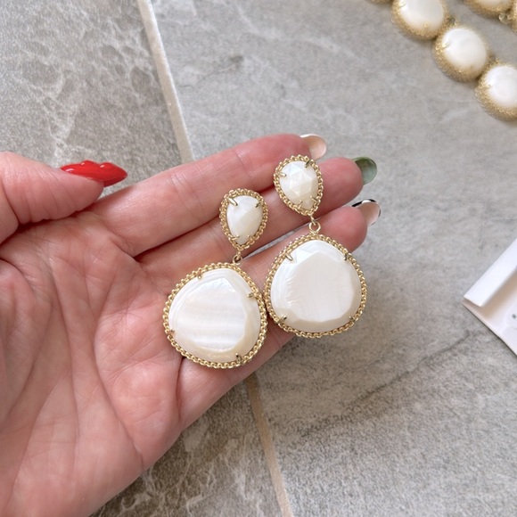 Vintage Kendra Scott Ariana Collar Necklace and Penny Earrings Gold Mother Pearl - Picture 14 of 16